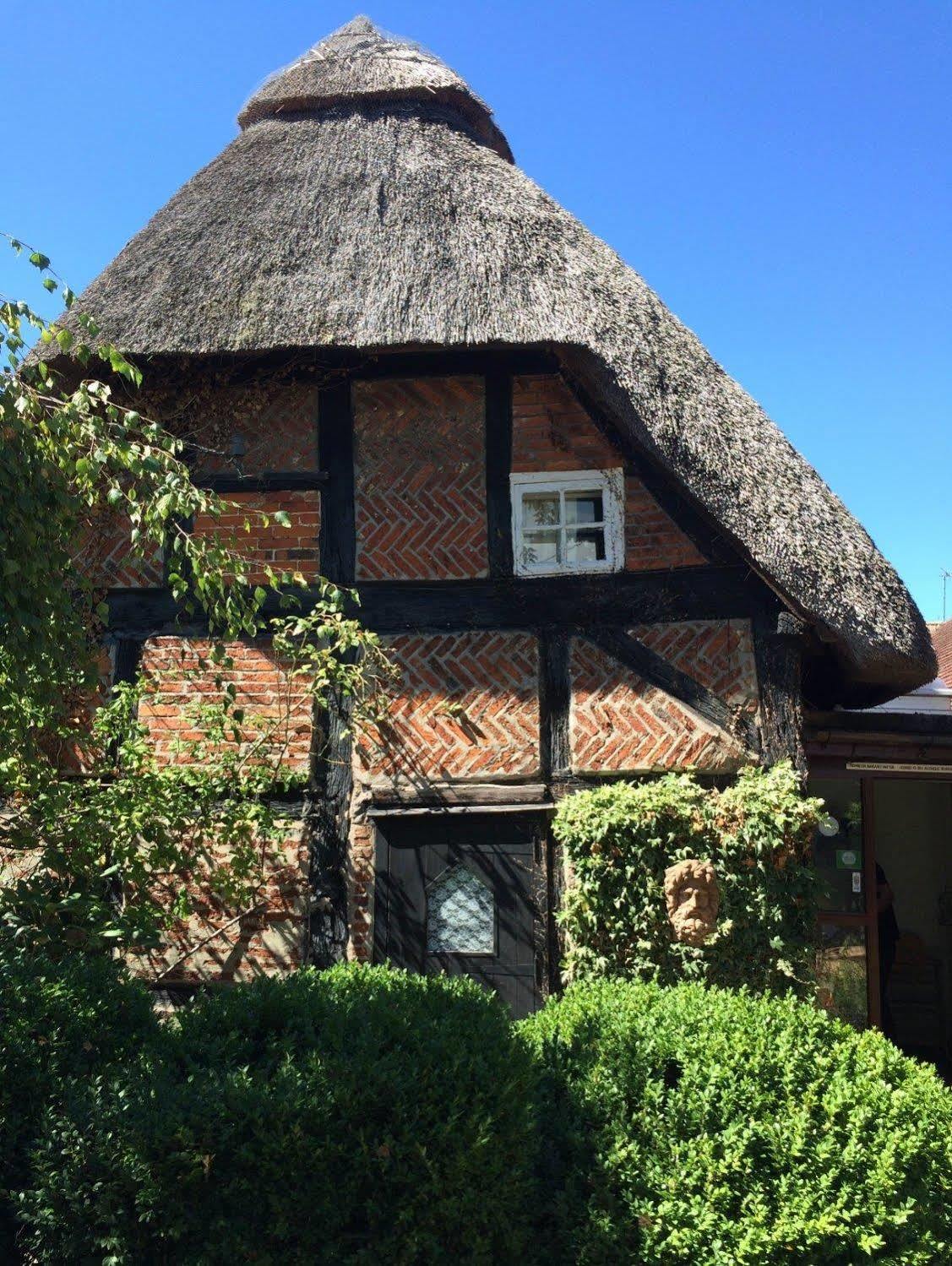 Thatched Cottage Hotel Brockenhurst Exterior photo