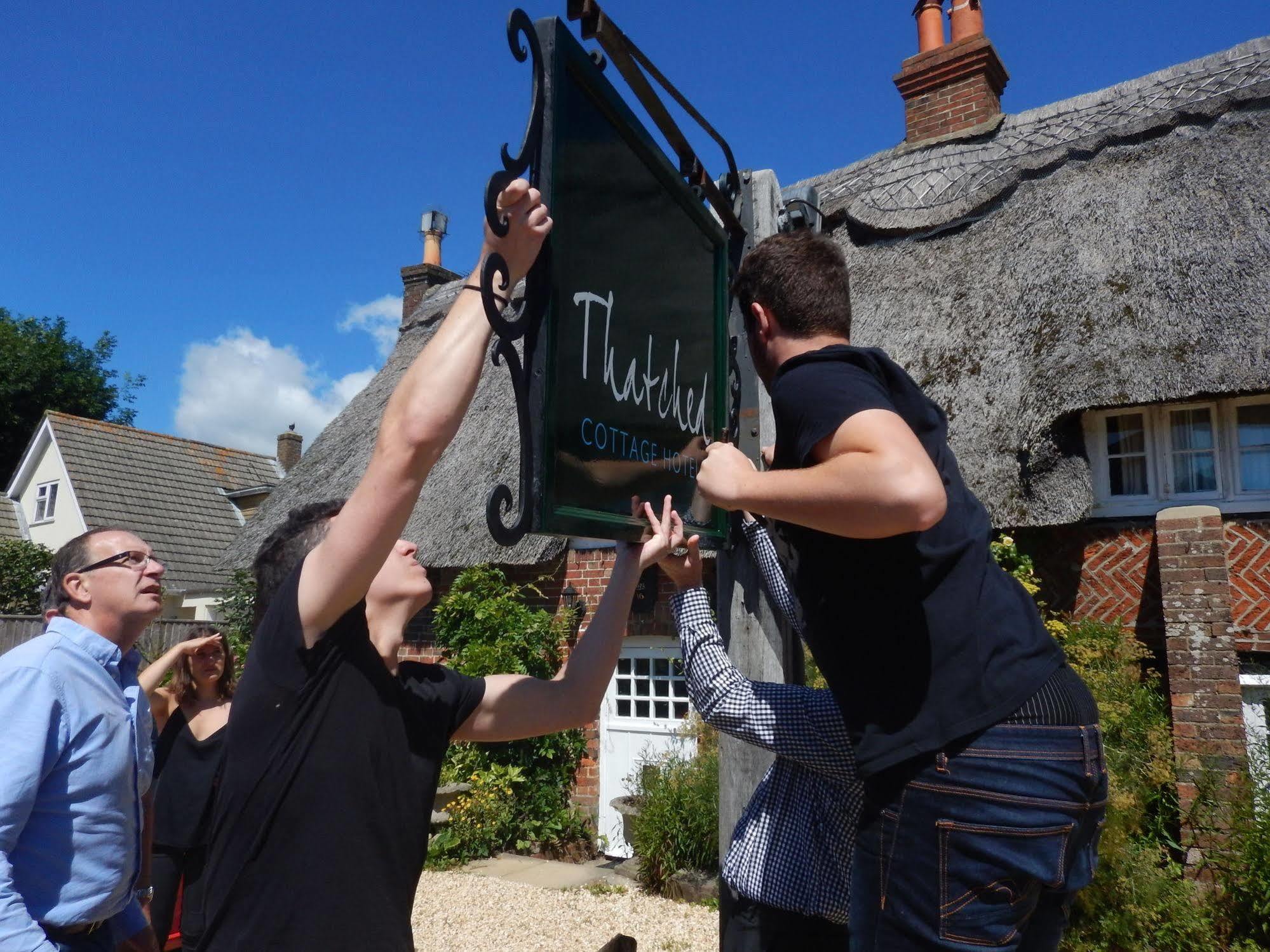 Thatched Cottage Hotel Brockenhurst Exterior photo